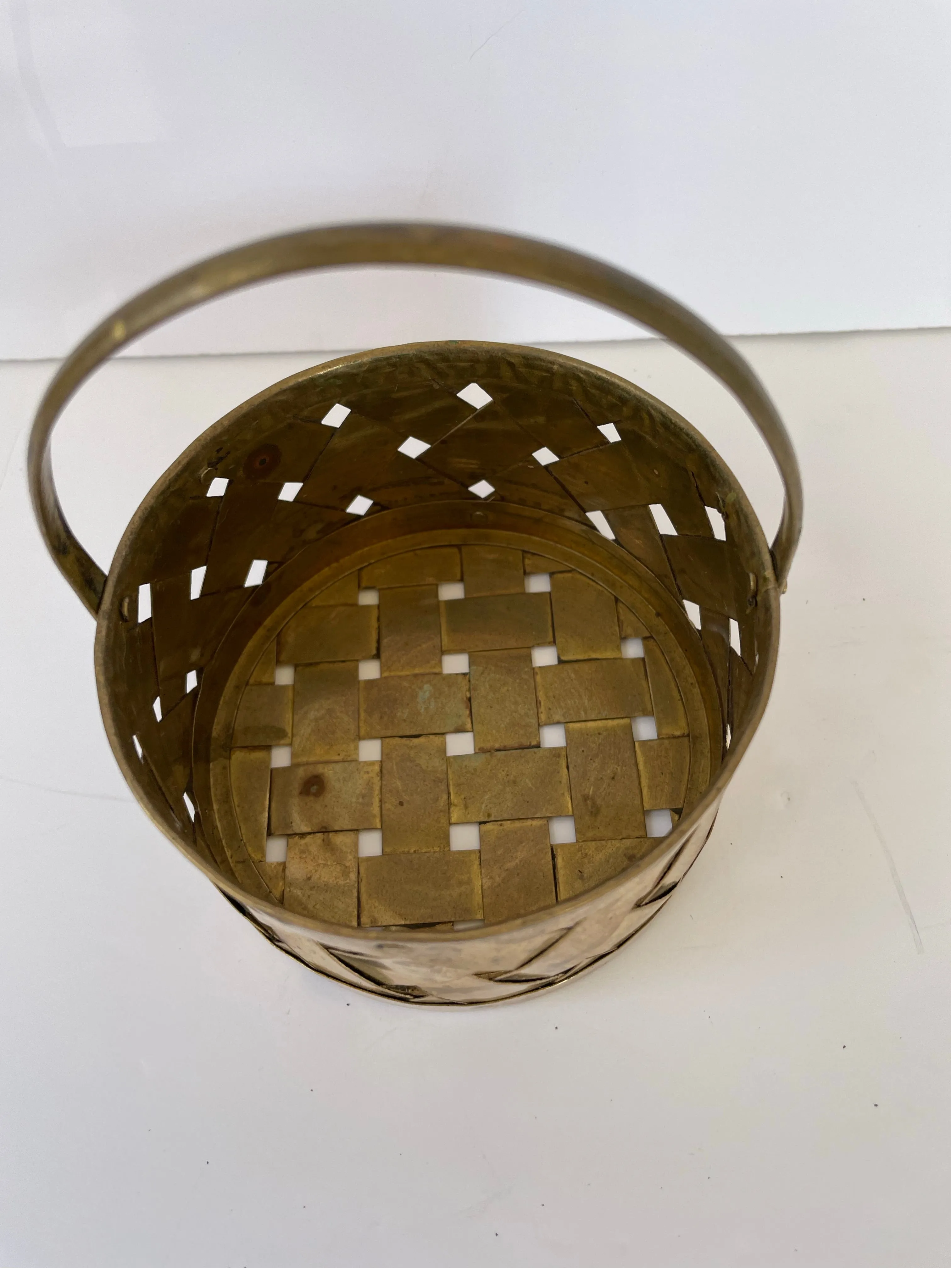 ~ Round Brass Potpourri Trinket Basket with Hinged Handle