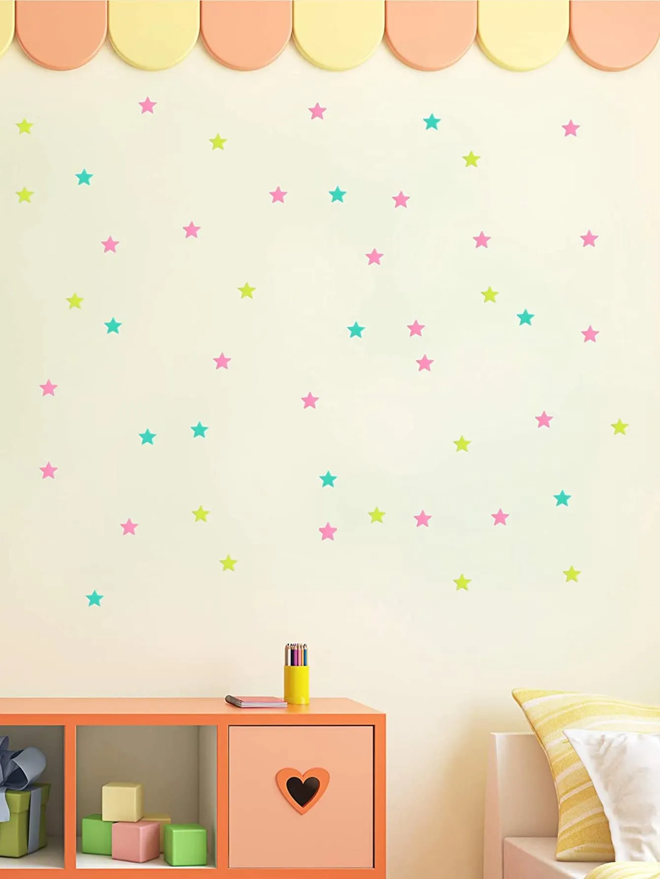 100pcs Glow In The Dark Star Shaped Wall Sticker Creative Decor Wall Art