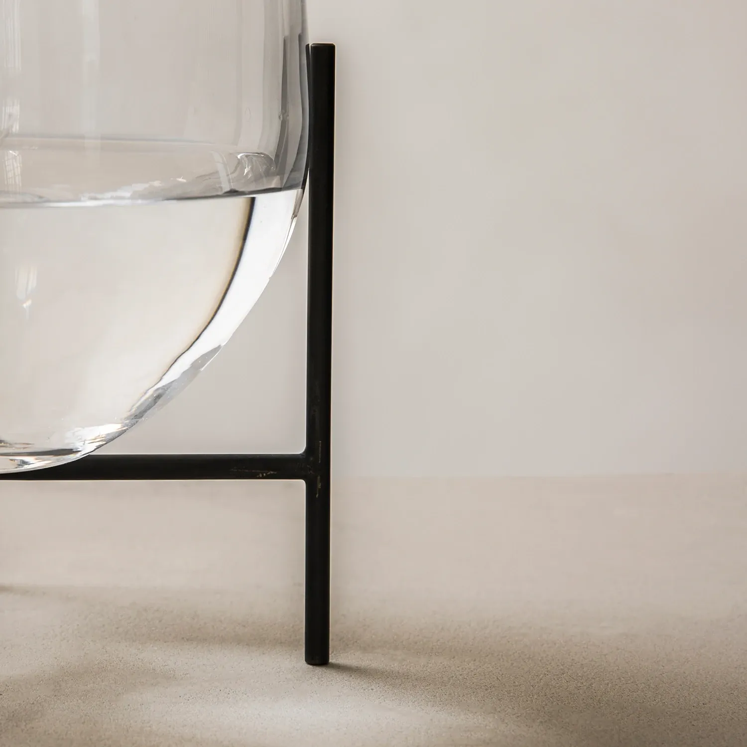 audo copenhagen (menu) | echasse vase | clear small - DC