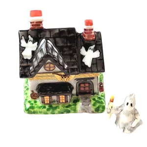 Haunted House w Removable Ghost