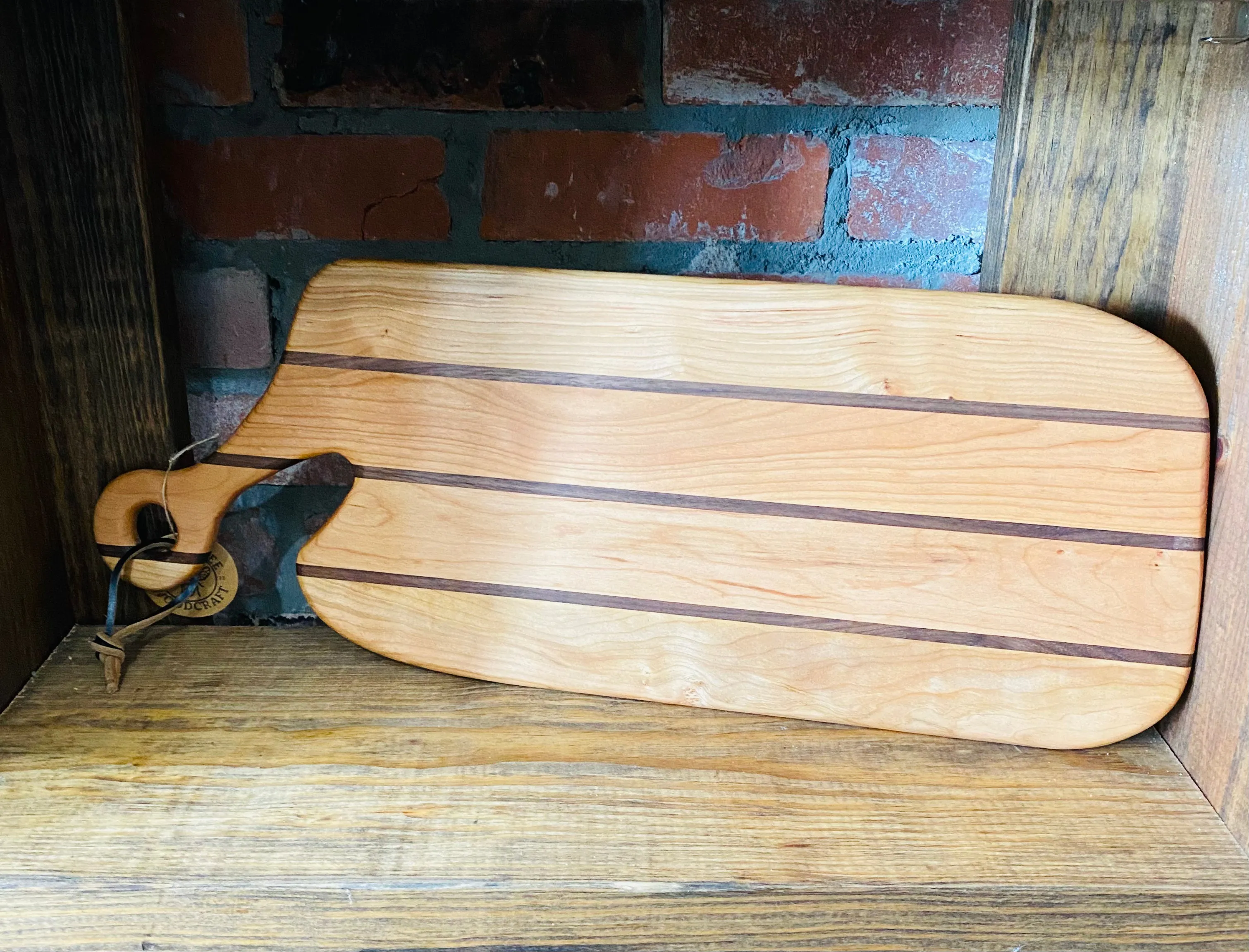 Honey Bee Woodcraft Medium Cutting Boards