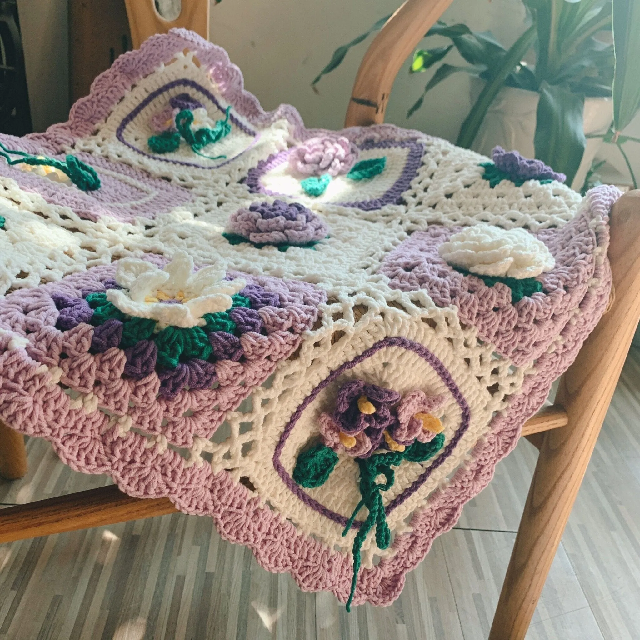 Retro Wisteria Gardenia Crochet Blanket